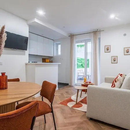 Appartement Avec Terrasse #sacrecoeur #montmartre Paris